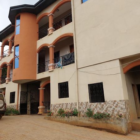 Residence Beau-Lieu Yaoundé エクステリア 写真