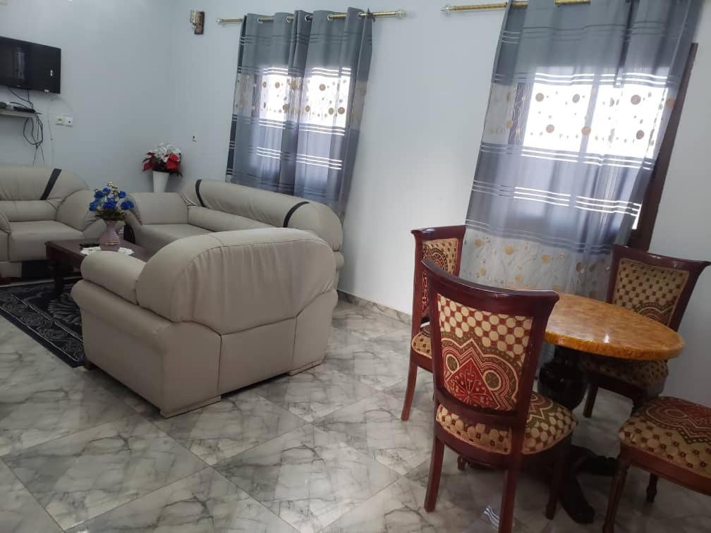 Residence Beau-Lieu Yaoundé エクステリア 写真
